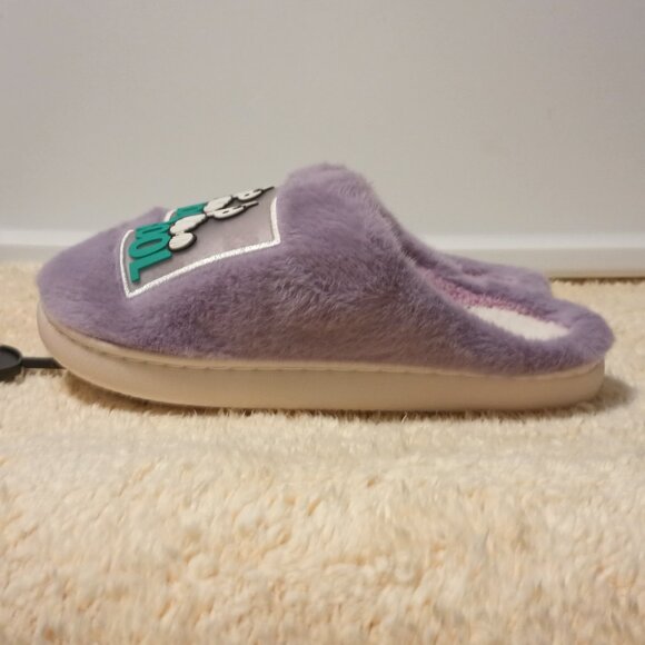 NWT ~ Snoopy (S/M) Sherpa Fleece Lined Plush Scuff Slippers - Picture 3 of 6